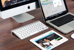 apple laptop notebook 300x203.jpg